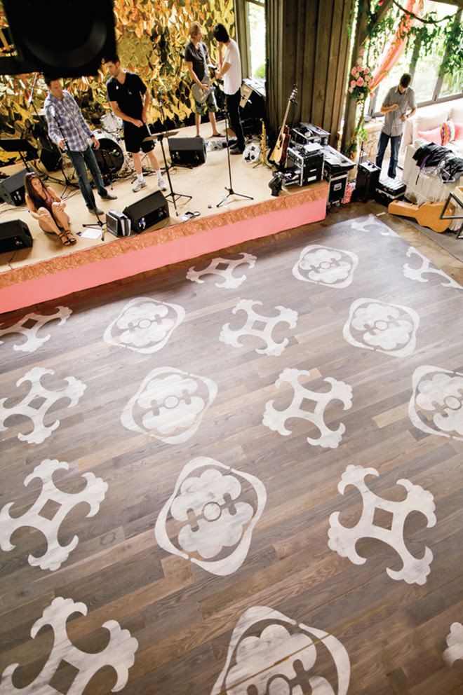 custom-patterned-dance-floor-1